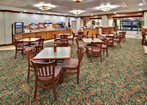 Holiday Express & By Ihg Hotel Coralville